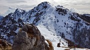 32 Vista sul Passo di Grialeggio e in Cancervo